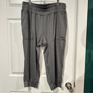 LIVI Active Lane Bryant Gray Cropped Jogger Pants size 18/20
